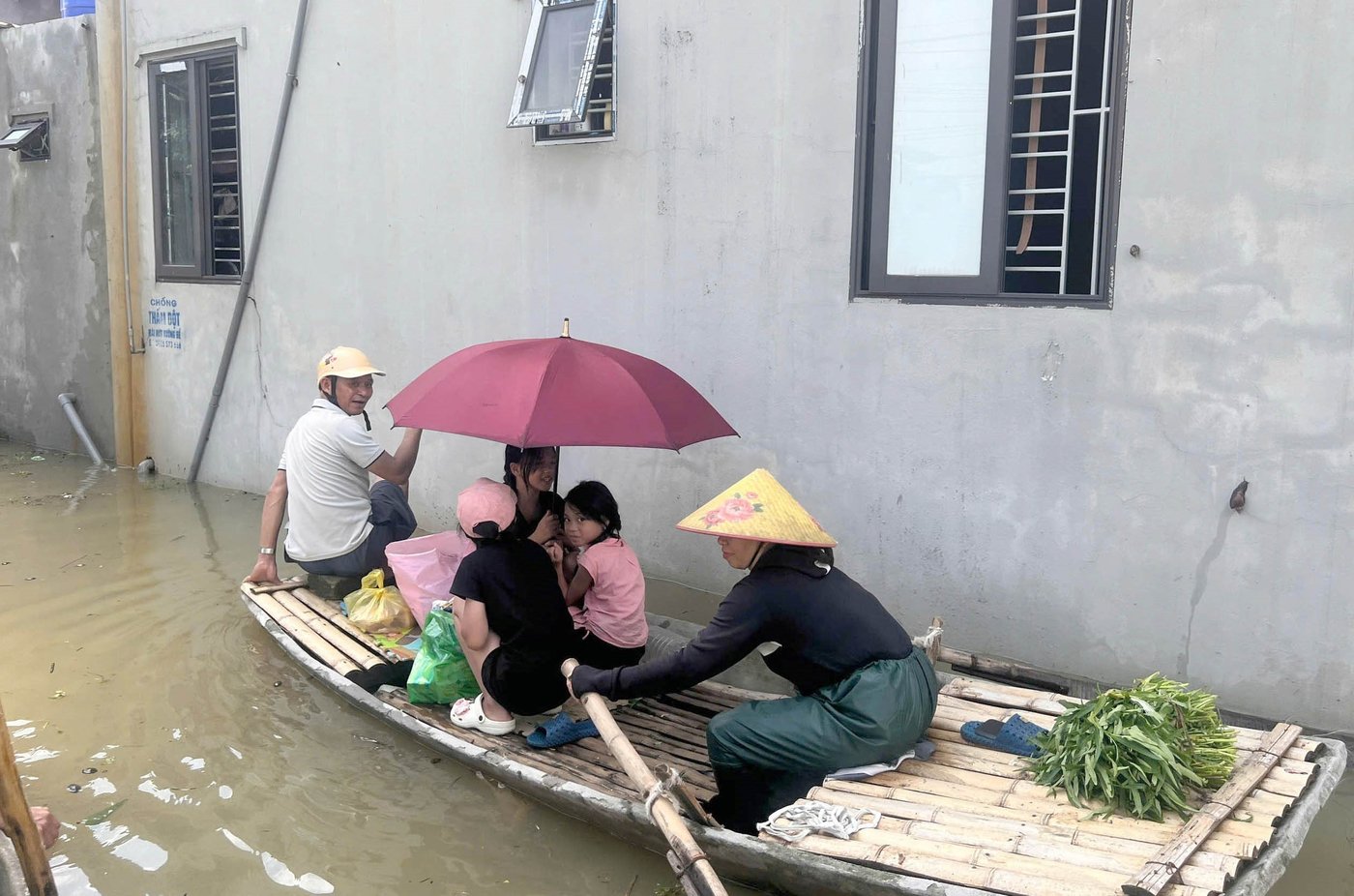 At least 4 killed as floods inundate more than 16,000 homes in Vietnam | iNhome At least 4 killed as floods inundate more than 16,000 homes in Vietnam | iNhome