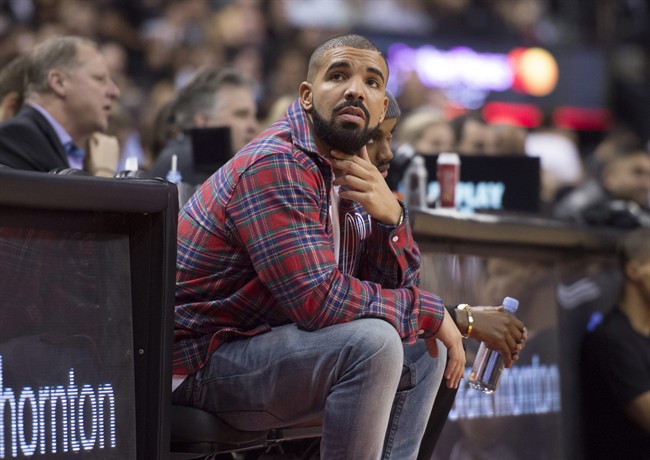 Drake named Canada coach at 2016 all-star celebrity game, team features Steve Nash | iNFOnews.ca CP36009046