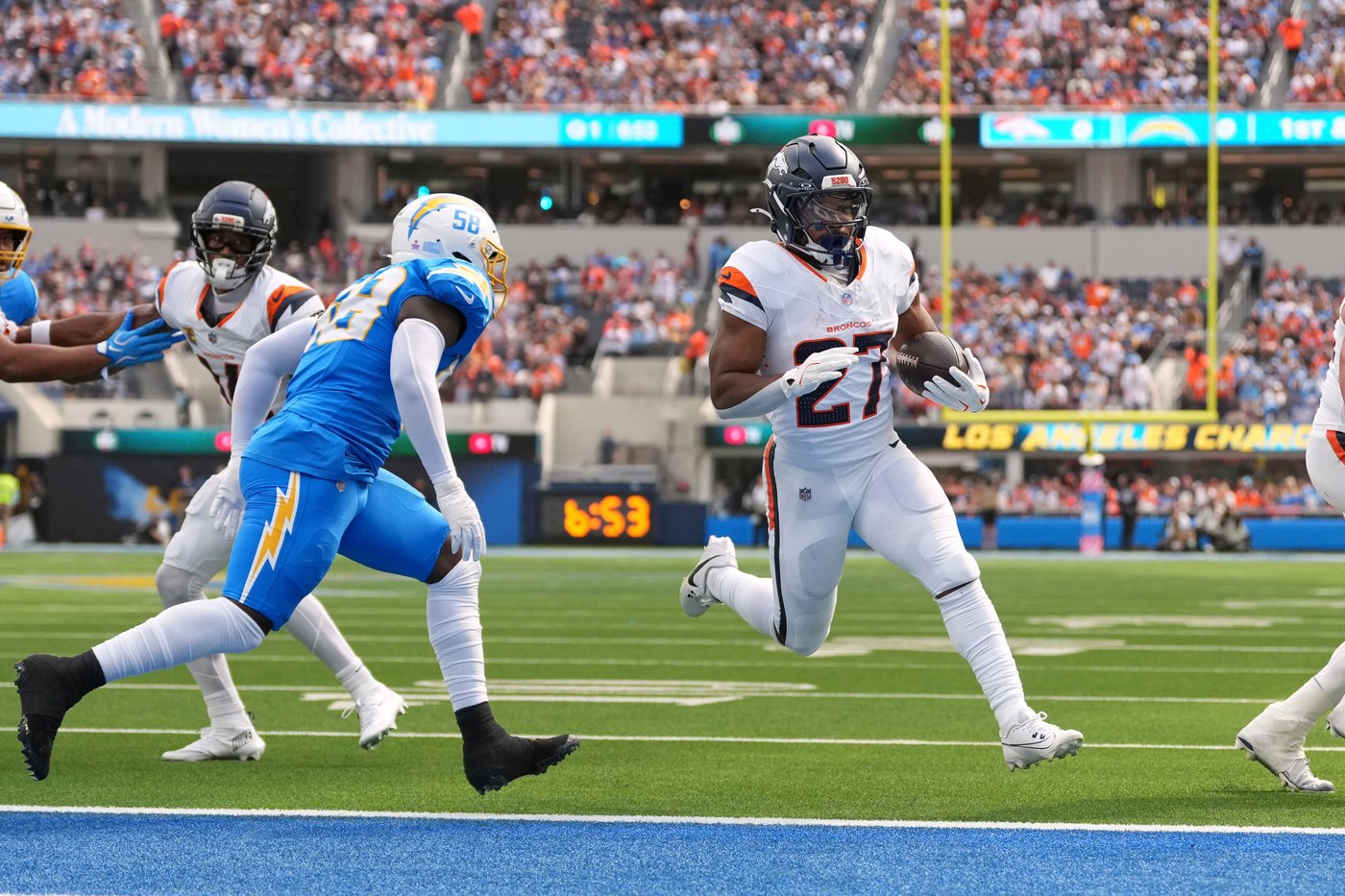Broncos keep Chargers winless with key stop that fuels 4th-quarter rally in 23-17 win | iNFOnews.ca