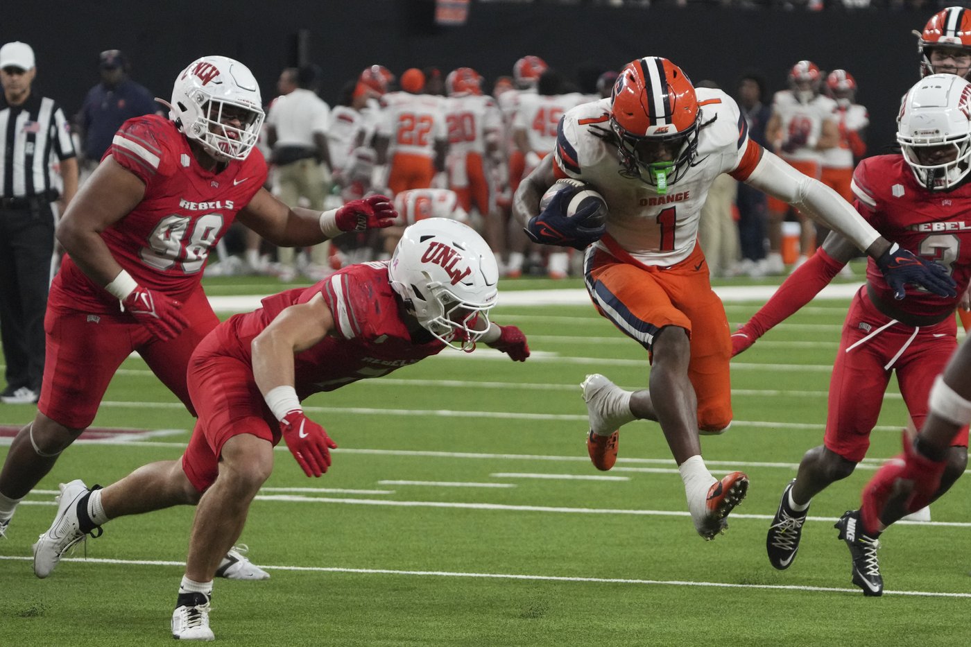 Syracuse rallies to force overtime and beat No. 25 UNLV 44-41, spoiling Rebels' poll debut | iNFOnews.ca Syracuse rallies to force overtime and beat No. 25 UNLV 44-41, spoiling Rebels' poll debut | iNFOnews.ca