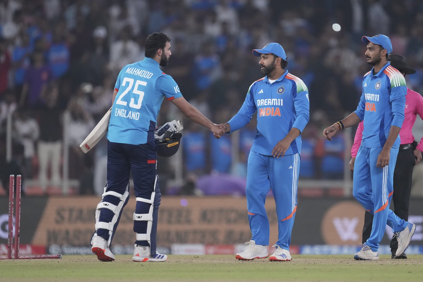India sweeps ODI cricket series with 142-run win against England | iNFOnews.ca