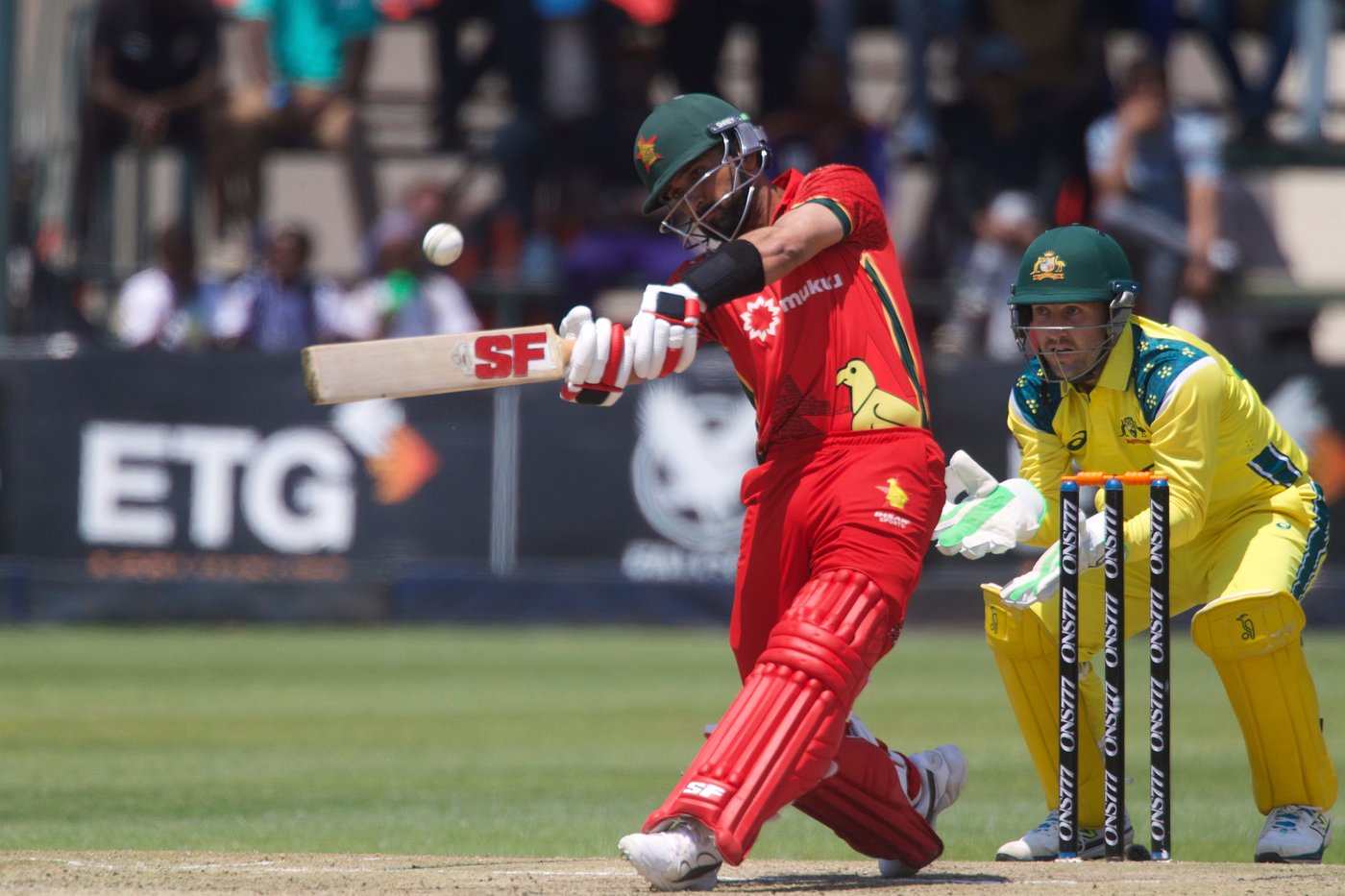 Australia completes cricket series sweep with 1-wicket win against Zimbabwe in 3rd ODI | iNFOnews.ca Australia completes cricket series sweep with 1-wicket win against Zimbabwe in 3rd ODI | iNFOnews.ca