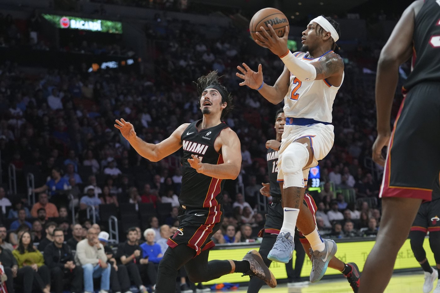 Karl-Anthony Towns scores 44 points, Knicks rally in 2nd half to beat Heat 116-107 | iNFOnews.ca