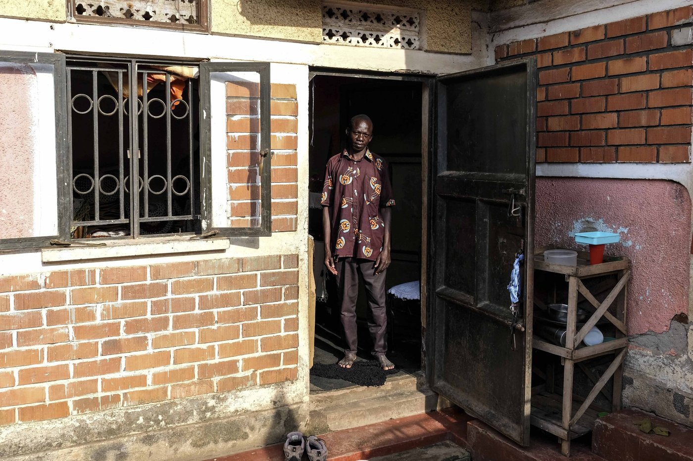 Parents in Africa struggle with unpredictable school fees that force children to drop out | iNFOnews.ca