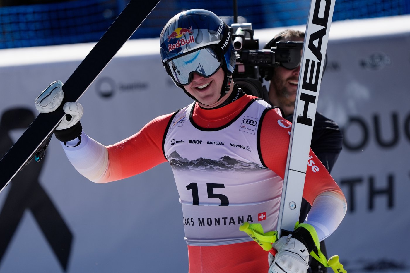 Von Allmen hands Crans-Montana 2nd Swiss victory in 2 days in last World Cup race before Olympics | iNFOnews.ca