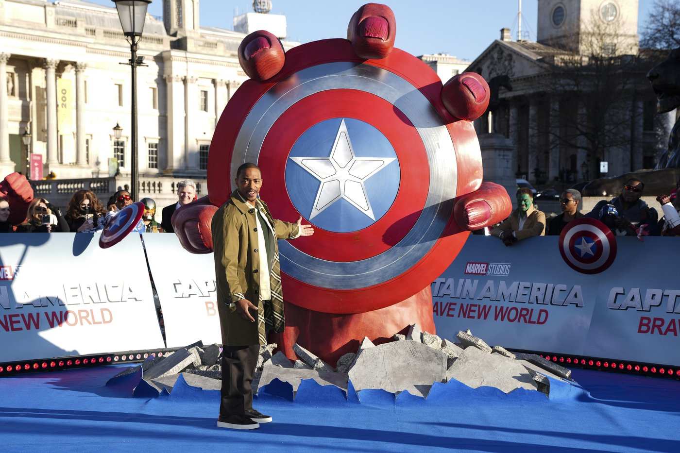'Captain America' actor Anthony Mackie is named grand marshal for the Daytona 500 | iNFOnews.ca