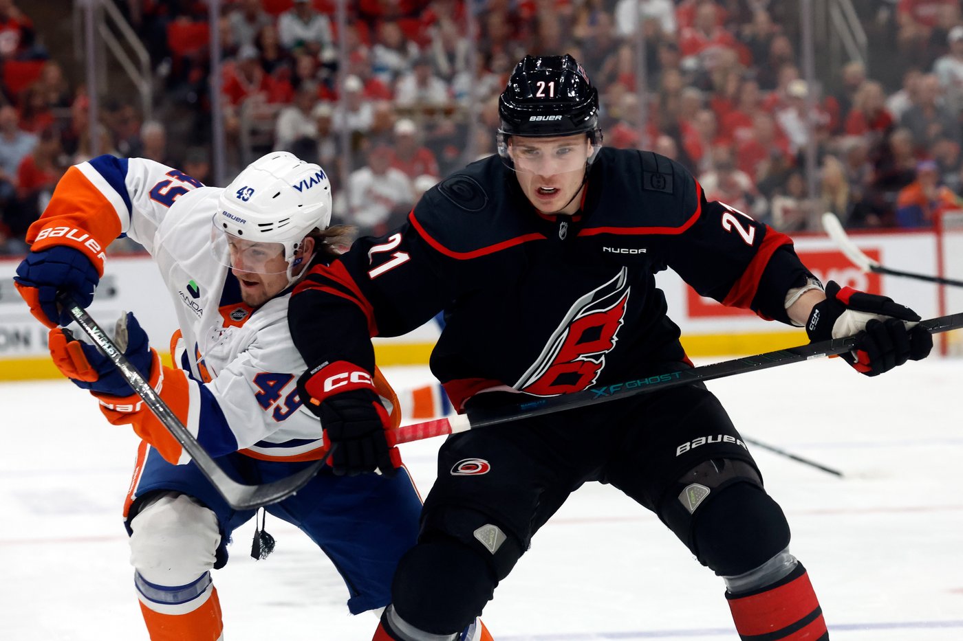 Jarvis scores twice to help the Hurricanes beat the Islanders 4-3 | iNFOnews.ca Jarvis scores twice to help the Hurricanes beat the Islanders 4-3 | iNFOnews.ca