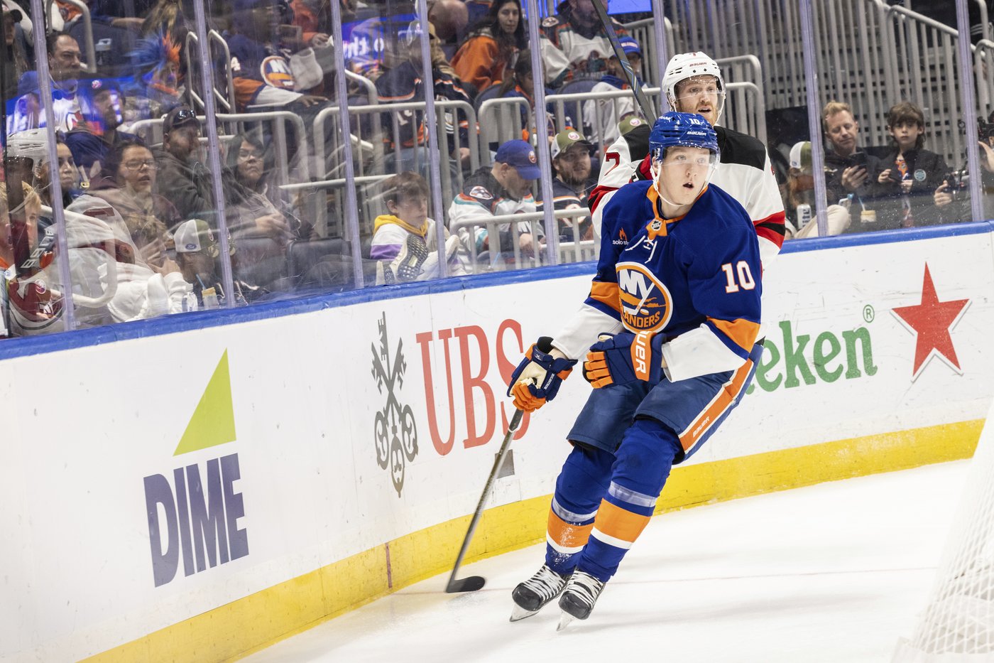 Jack Hughes scores second goal of night in OT as Devils rally to beat Islanders 4-3 | iNFOnews.ca