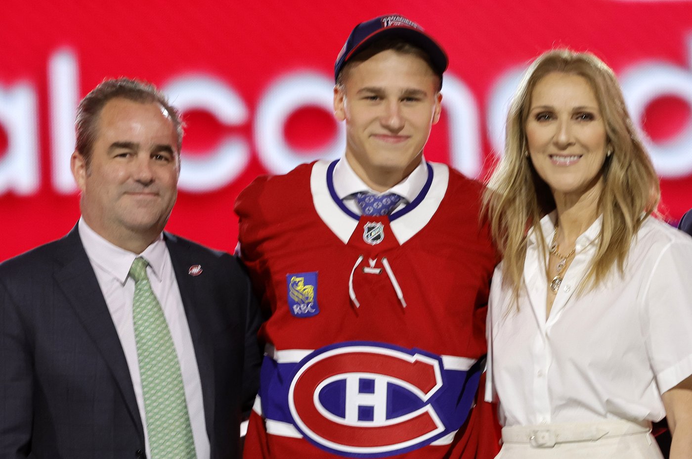 Top prospect Ivan Demidov signs entry-level contract with Montreal Canadiens | iNFOnews.ca
