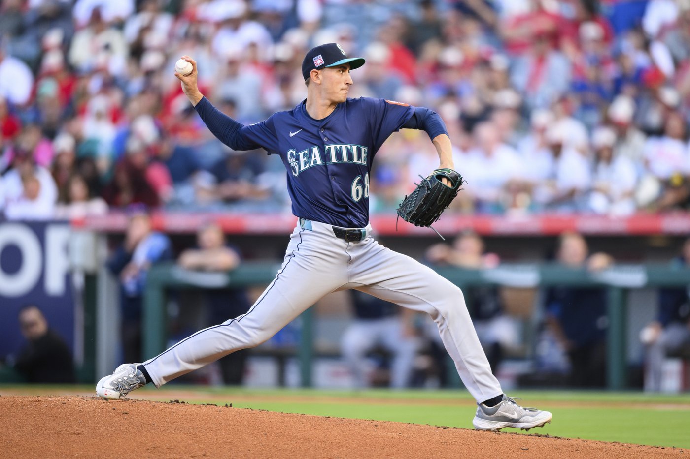 Cal Raleigh is first to 40 homers this season with tiebreaking shot in Mariners' 7-2 win over Angels | iNFOnews.ca
