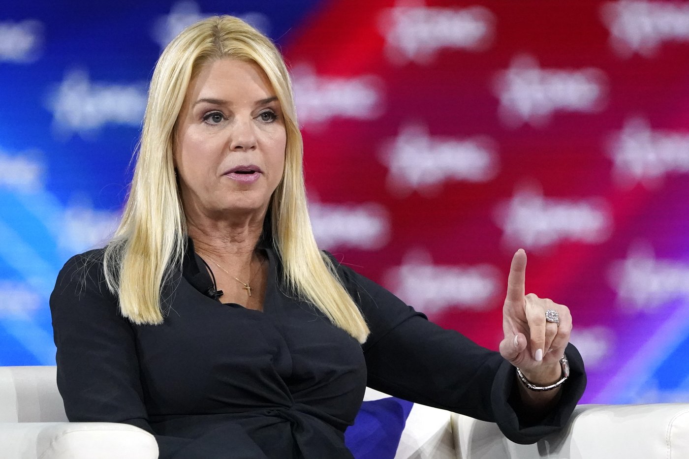 Bondi faces a skeptical reception from Democrats at confirmation hearing over her loyalty to Trump | iNFOnews.ca
