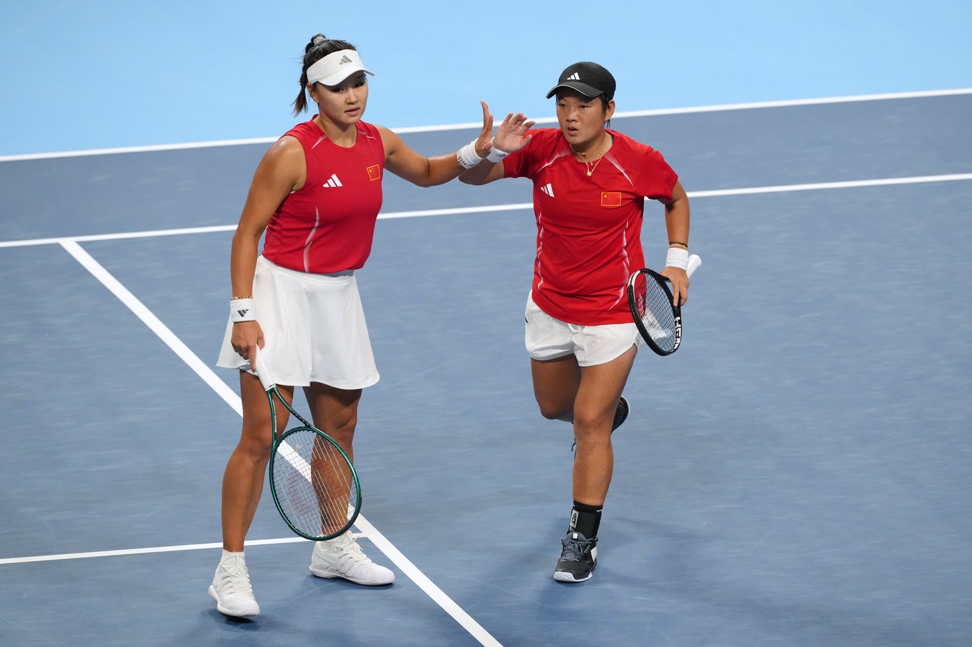 Italy recovers to beat host China 2-1 and reach another Billie Jean King Cup semifinal | iNFOnews.ca Italy recovers to beat host China 2-1 and reach another Billie Jean King Cup semifinal | iNFOnews.ca