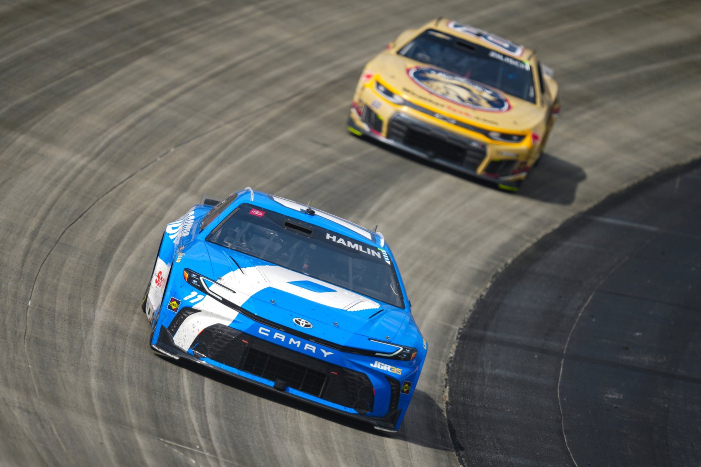 Denny Hamlin beats teammate Chase Briscoe at Dover for 2nd NASCAR All-Star Race win | iNFOnews.ca