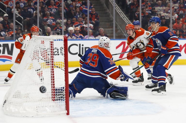 Kapanen scores late to lift Oilers to 4-3 win over Ducks in playoff opener | iNFOnews.ca