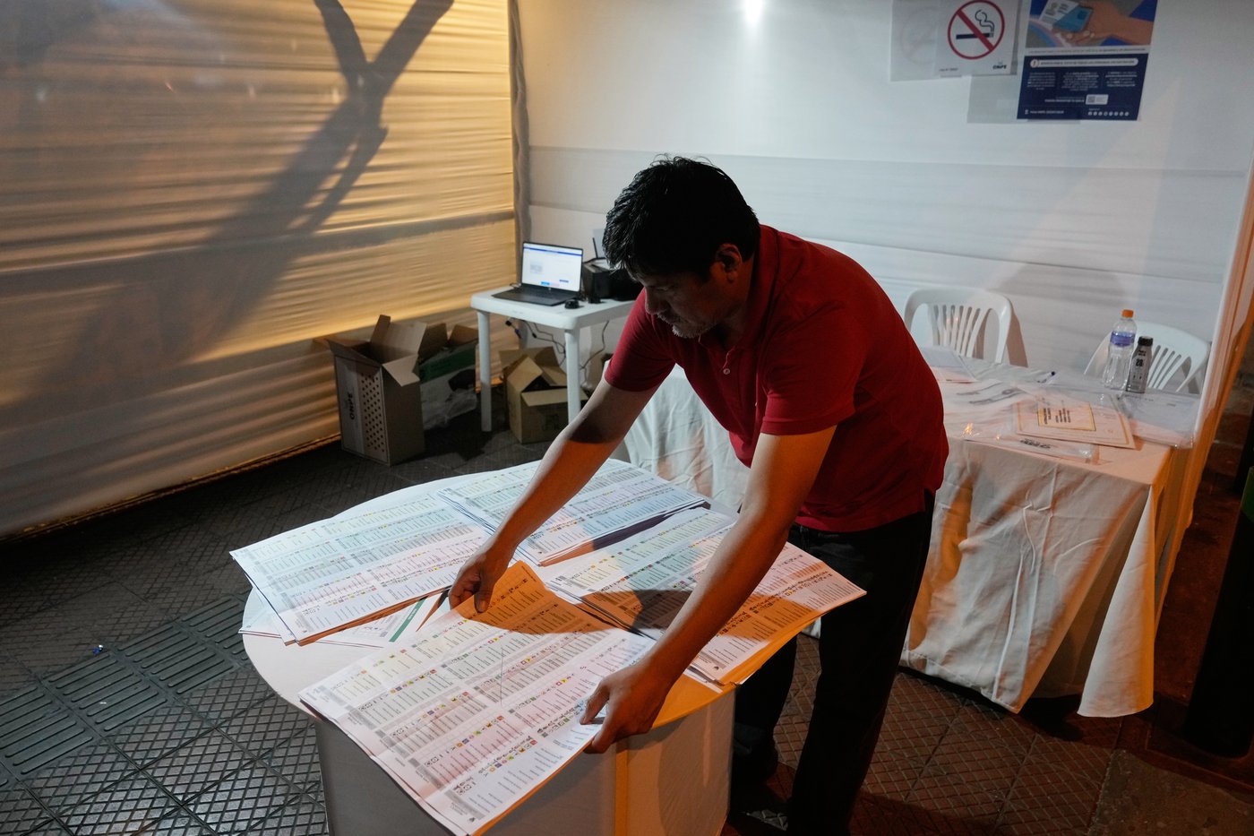 Peru's voters face choice of 35 contenders for ninth president in 10 years | iNFOnews.ca