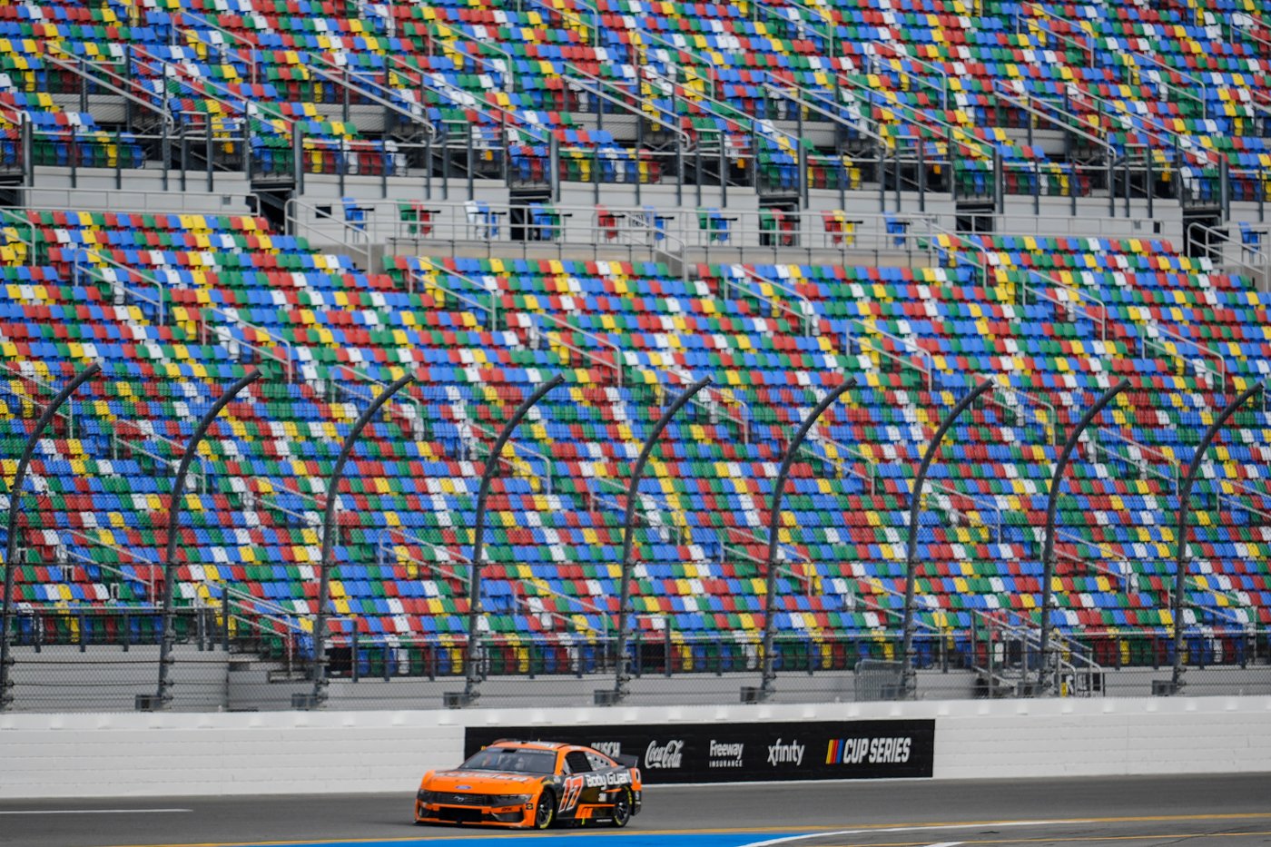 NASCAR set to open season with sold-out crowd for Daytona 500 | iNFOnews.ca NASCAR set to open season with sold-out crowd for Daytona 500 | iNFOnews.ca