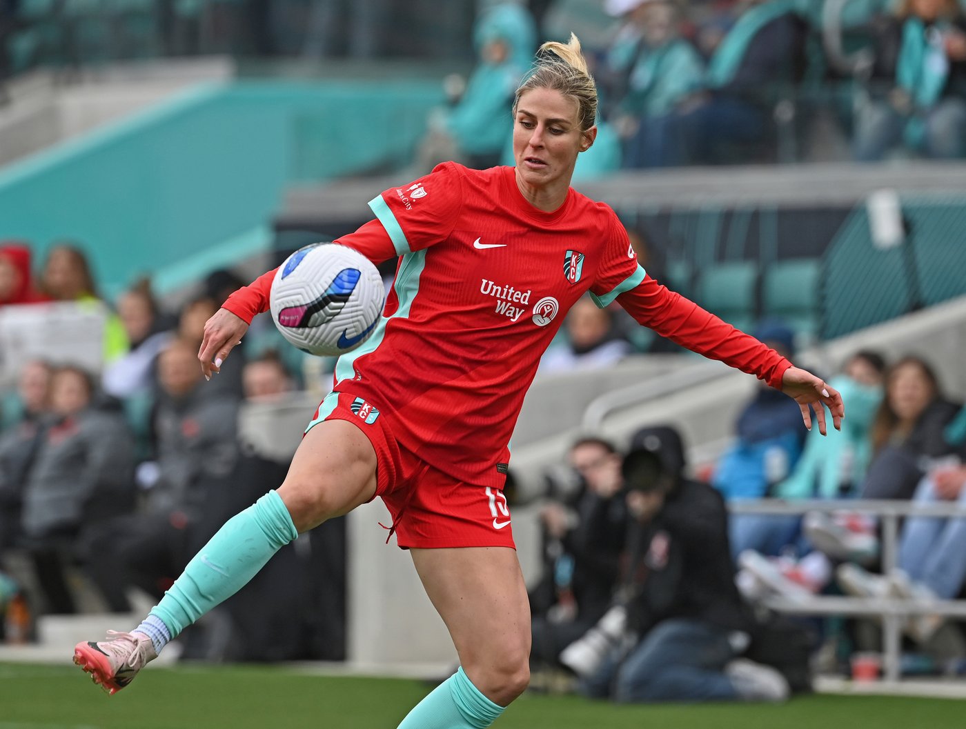 The Chicago Stars get a 2-1 win over the Kansas City Current in the NWSL | iNFOnews.ca