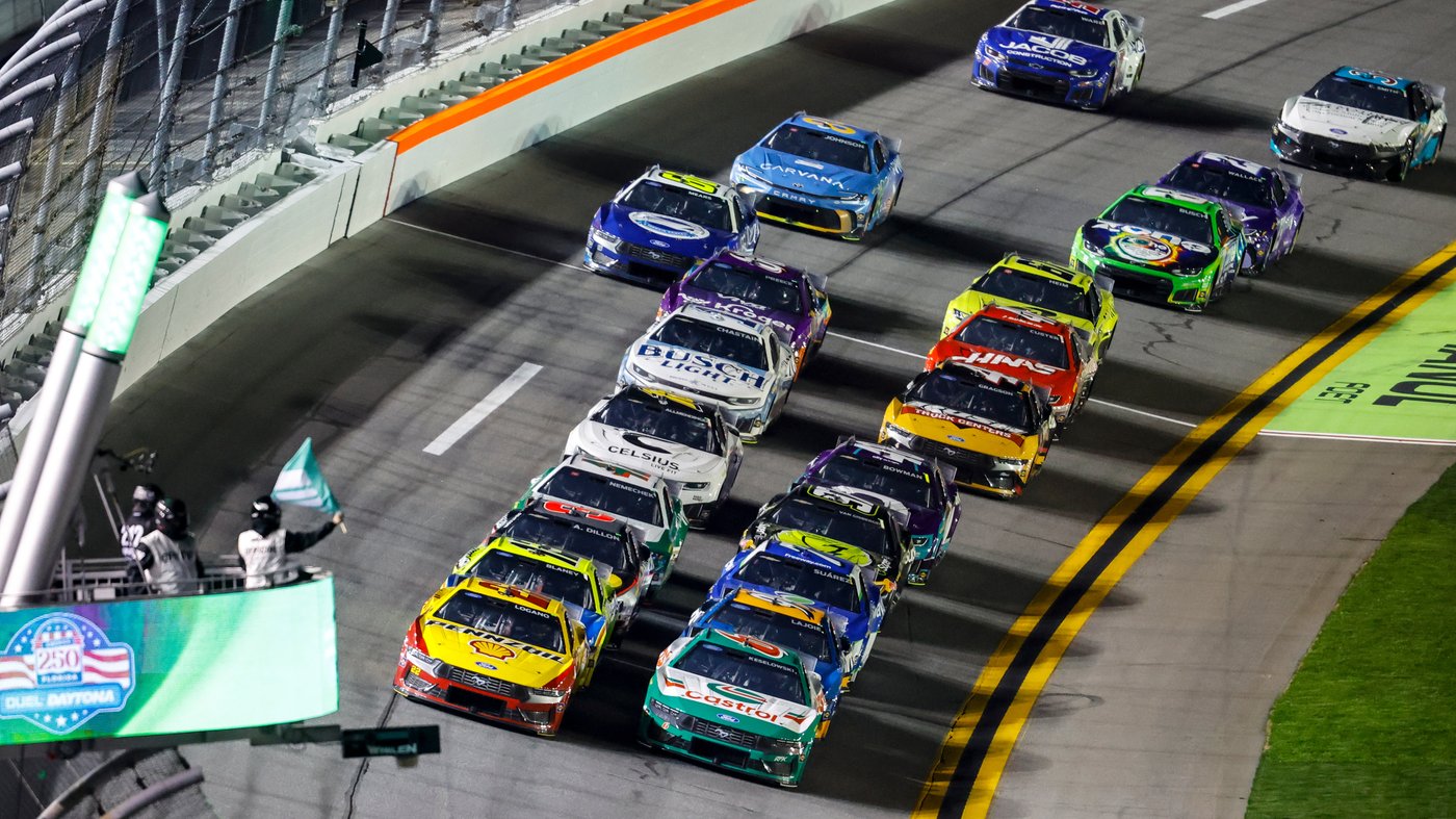 NASCAR moves up the Daytona 500 start time by an hour as bad weather looms | iNFOnews.ca NASCAR moves up the Daytona 500 start time by an hour as bad weather looms | iNFOnews.ca