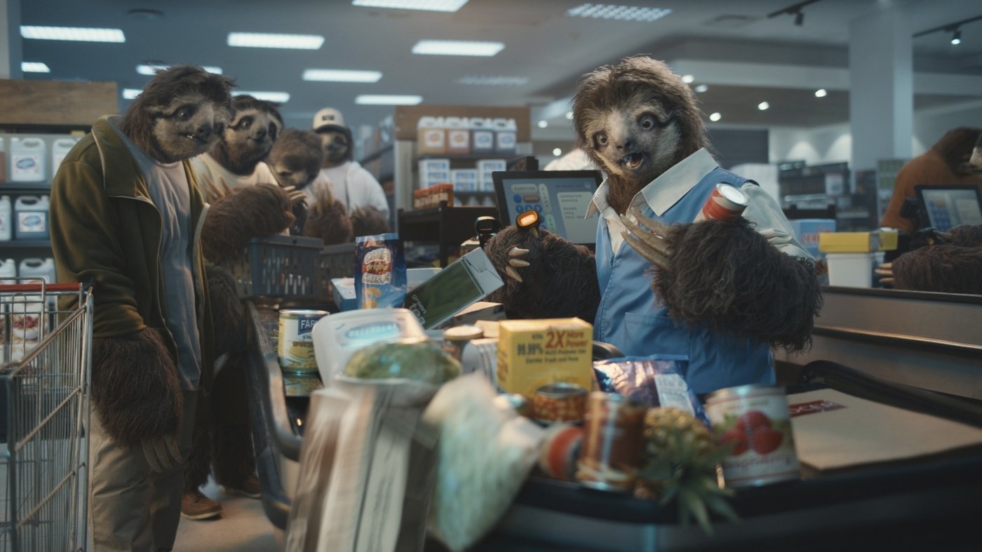 Aliens, sloths and silliness: Super Bowl ads offer laughs, celebs and surprises to win over viewers | iNFOnews.ca Aliens, sloths and silliness: Super Bowl ads offer laughs, celebs and surprises to win over viewers | iNFOnews.ca