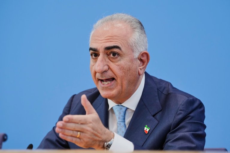 Poilievre invites Iran's exiled crown prince Reza Pahlavi to visit Canada | iNFOnews.ca