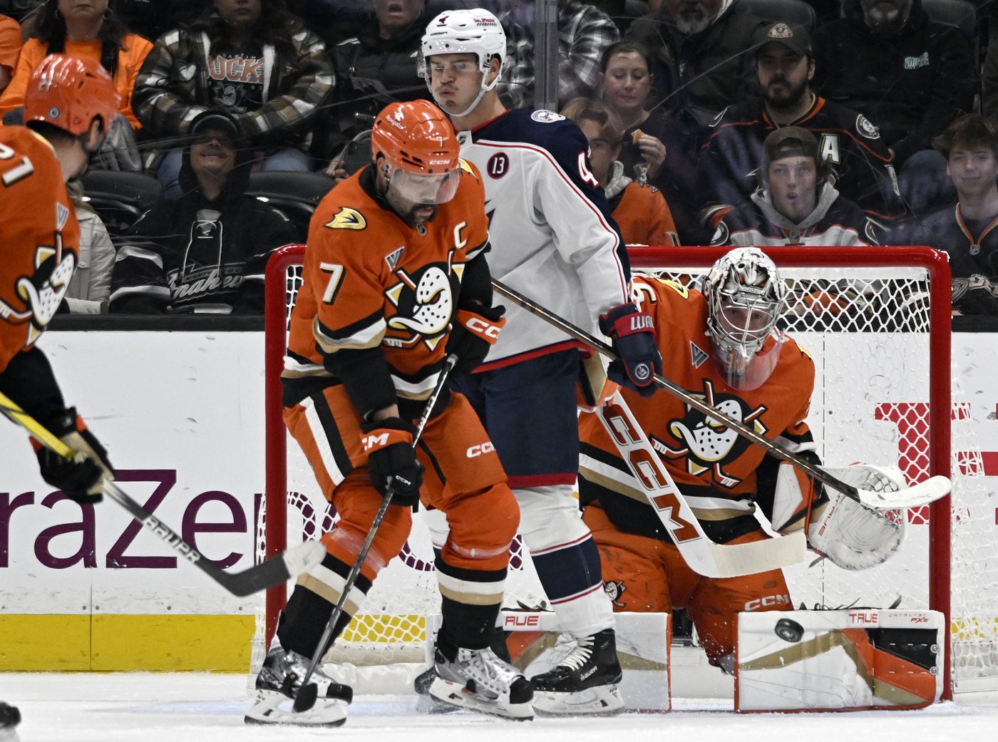Ducks end four-game skid with 4-2 victory over Blue Jackets in John Gibson's return | iNFOnews.ca Ducks end four-game skid with 4-2 victory over Blue Jackets in John Gibson's return | iNFOnews.ca