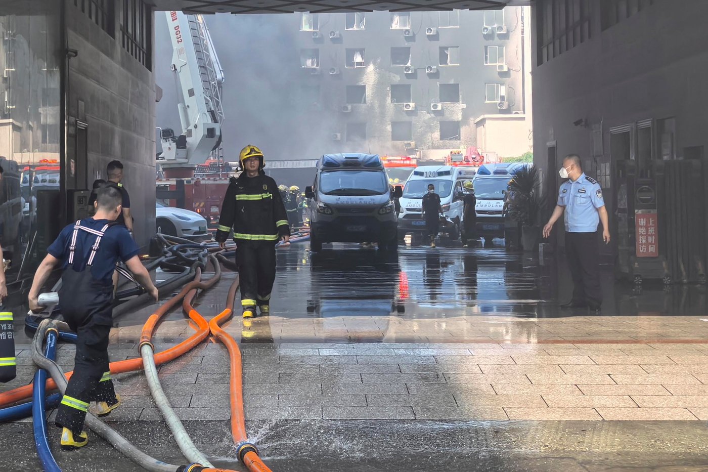 Fire at a shoe factory kills 28 in one of China's deadliest blazes in recent years | iNFOnews.ca