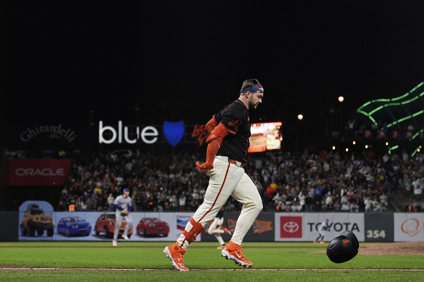 Mets hold off Giants 2-1 for 6th consecutive win | iNFOnews.ca Mets hold off Giants 2-1 for 6th consecutive win | iNFOnews.ca
