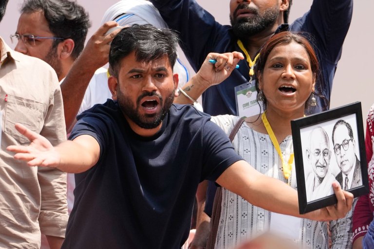 India's Cockroach Party supporters bang plates to call for education minister's resignation | iNFOnews.ca