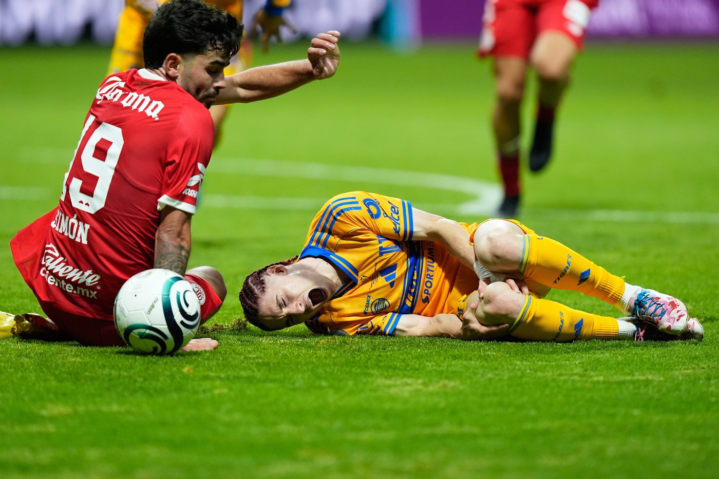 Marcelo Flores to miss World Cup for Canada after injuring his right knee | iNFOnews.ca
