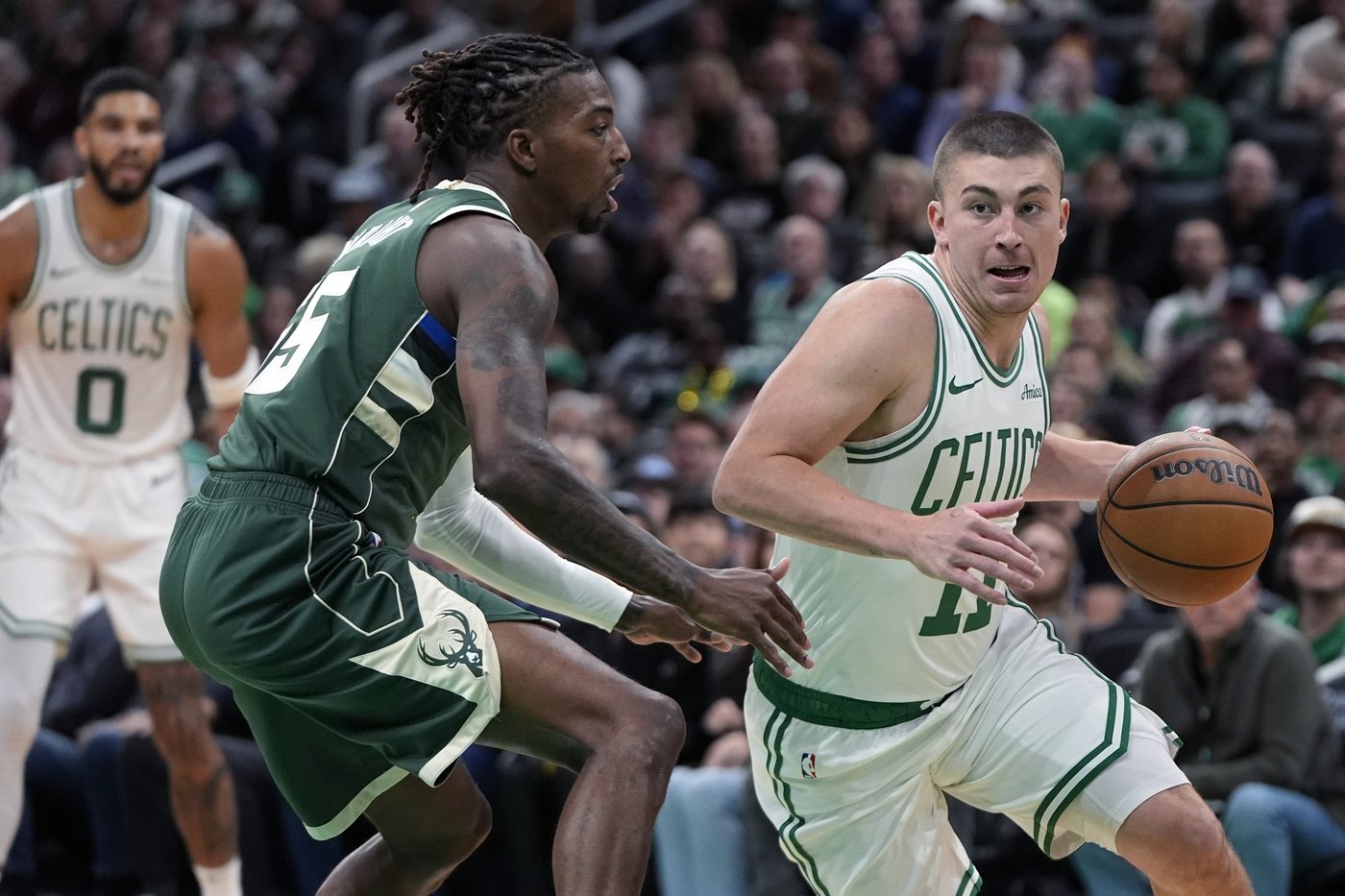 Celtics' Payton Pritchard hits another long 3 vs. Bucks, finishes 8 of 12 from long range | iNFOnews.ca