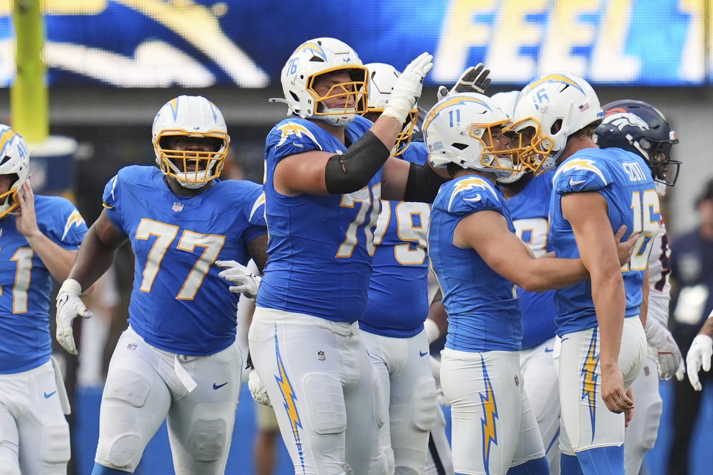 Chargers ride a 3-0 start into their game against rookie QB Jaxson Dart and the 0-3 Giants | iNFOnews.ca