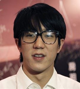 Jackie Chan expresses shame over his son's Beijing drug charge, says he hasn't interfered | iNFOnews.ca Jackie Chan expresses shame over his son's Beijing drug charge, says he hasn't interfered | iNFOnews.ca