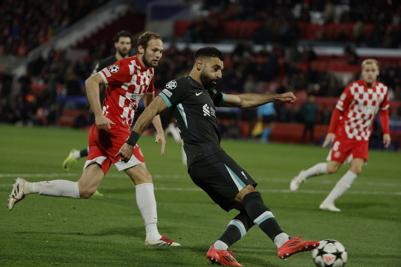 Mbappe, Vinicius and Bellingham on target as Real Madrid beats Atalanta 3-2. Liverpool wins again | iNFOnews.ca