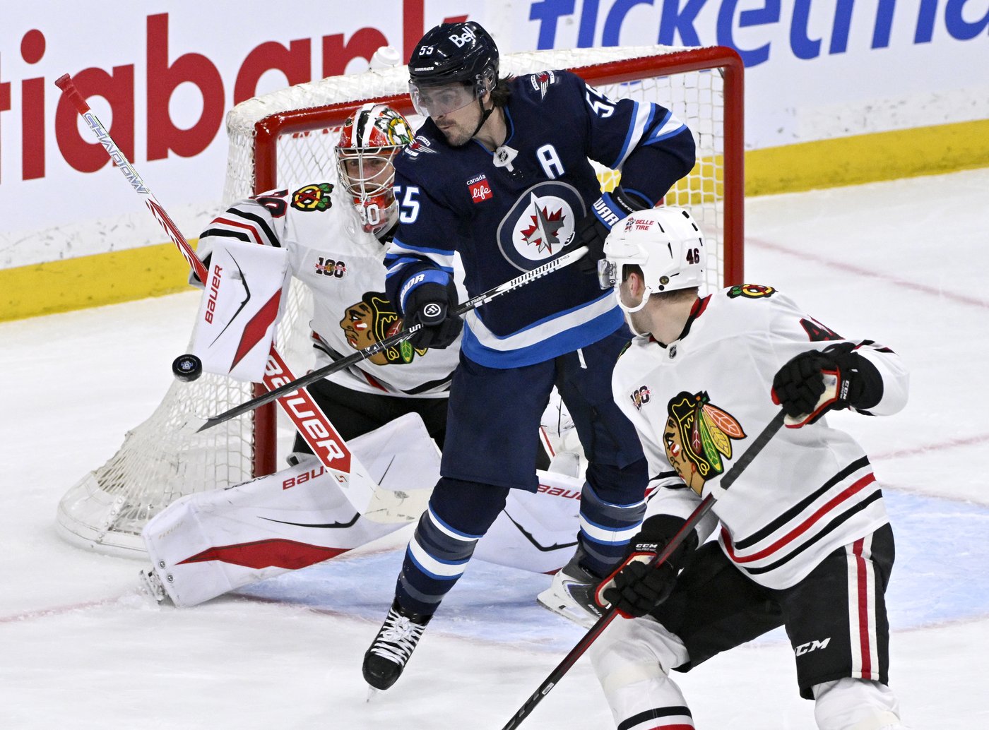 Scheifele completes Jets' late rally with OT winner in 3-2 decision over Blackhawks | iNFOnews.ca