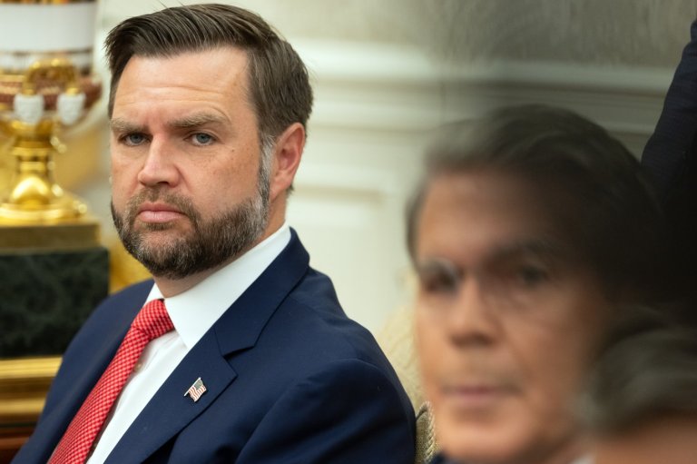 A member of Vance's Secret Service detail is being investigated over a suspected news leak | iNFOnews.ca
