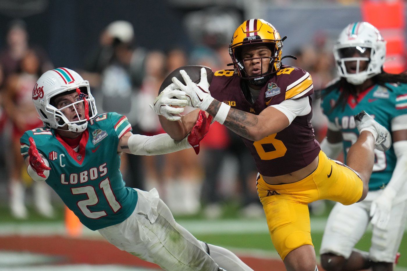 Smith's diving TD catch in overtime sends Minnesota to 20-17 win over New Mexico in Rate Bowl | iNFOnews.ca Smith's diving TD catch in overtime sends Minnesota to 20-17 win over New Mexico in Rate Bowl | iNFOnews.ca