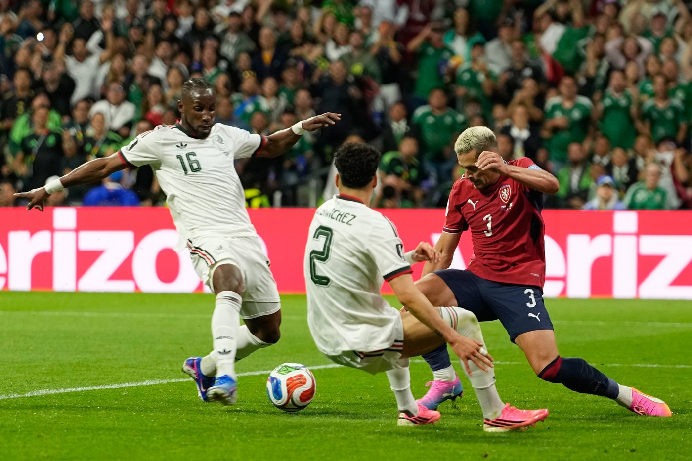 Must-win matches on Day 14 of the World Cup, in photos | iNFOnews.ca