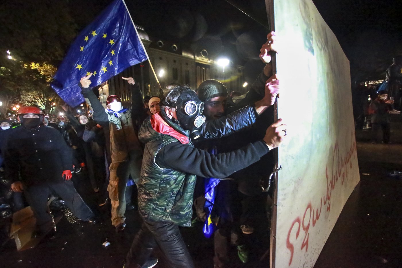Georgia suspends talks on joining the European Union and accuses the bloc of blackmail | iNFOnews.ca