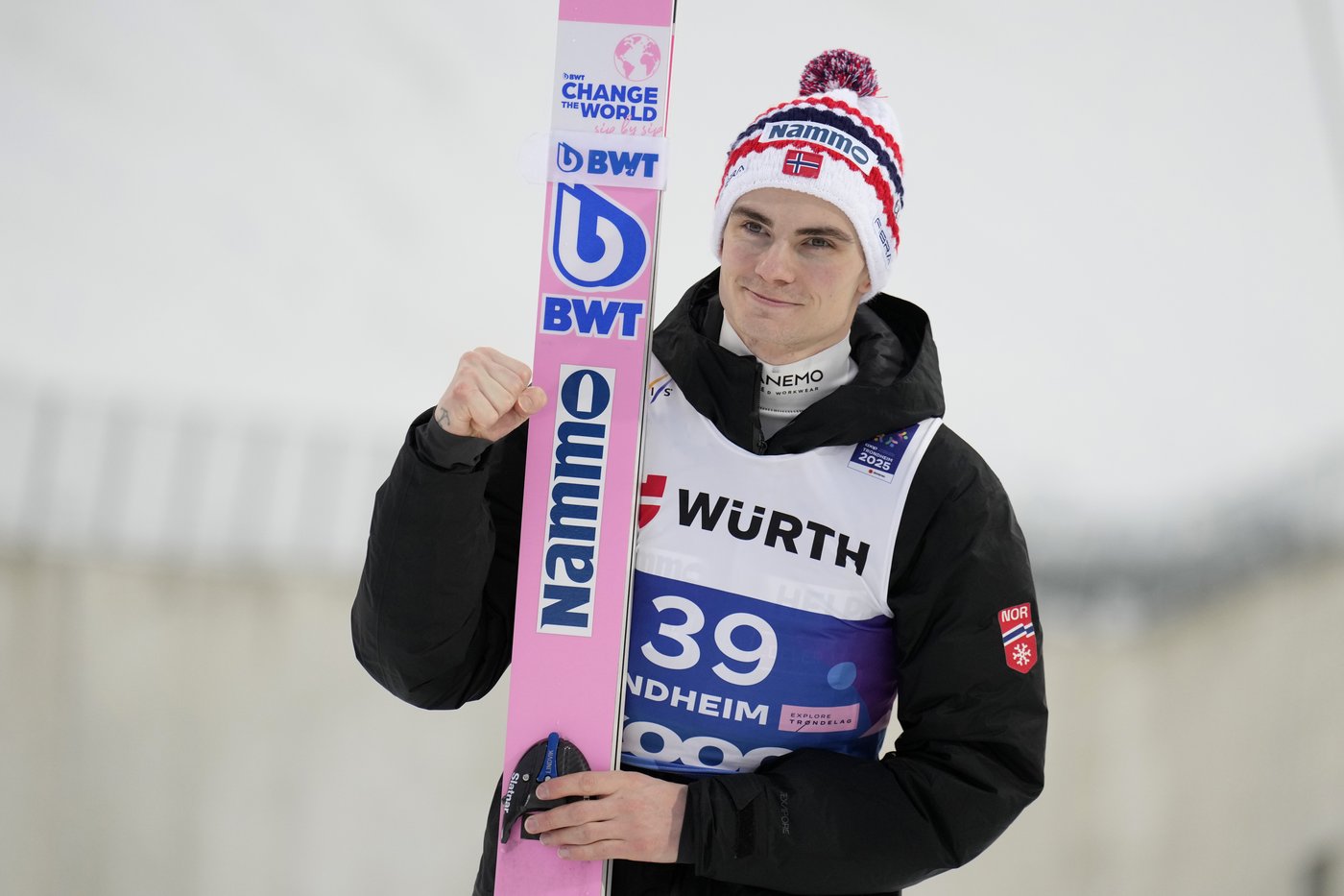 Ski jumping's suit-cheating saga rolls on as 5 Norwegians are charged over 'manipulation' | iNFOnews.ca