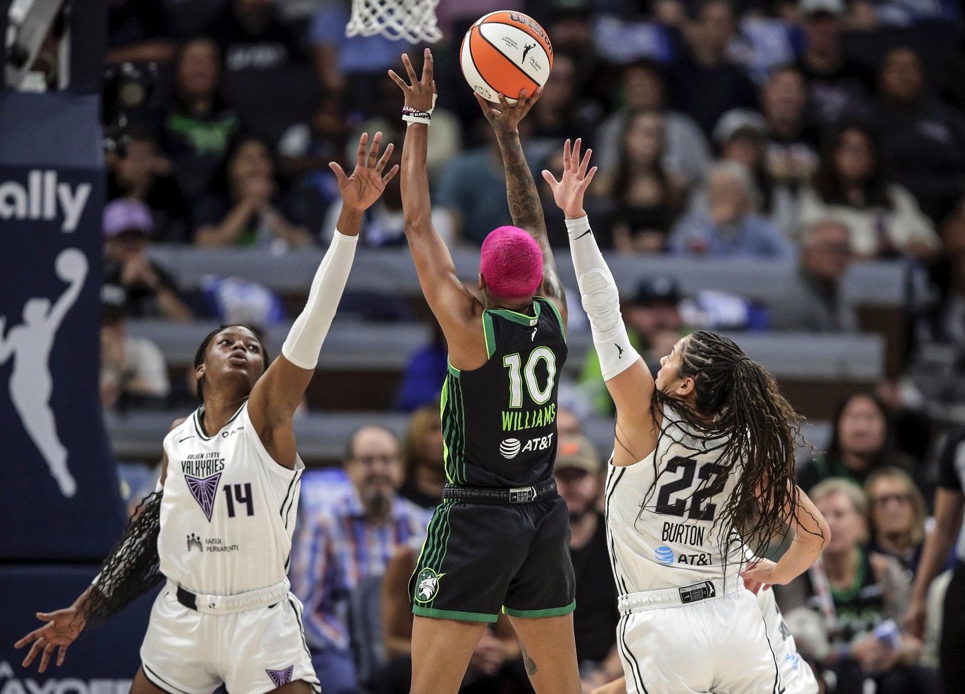 Napheesa Collier's 20 points lead Minnesota Lynx to dominant 101-72 win over Golden State Valkyries | iNFOnews.ca Napheesa Collier's 20 points lead Minnesota Lynx to dominant 101-72 win over Golden State Valkyries | iNFOnews.ca
