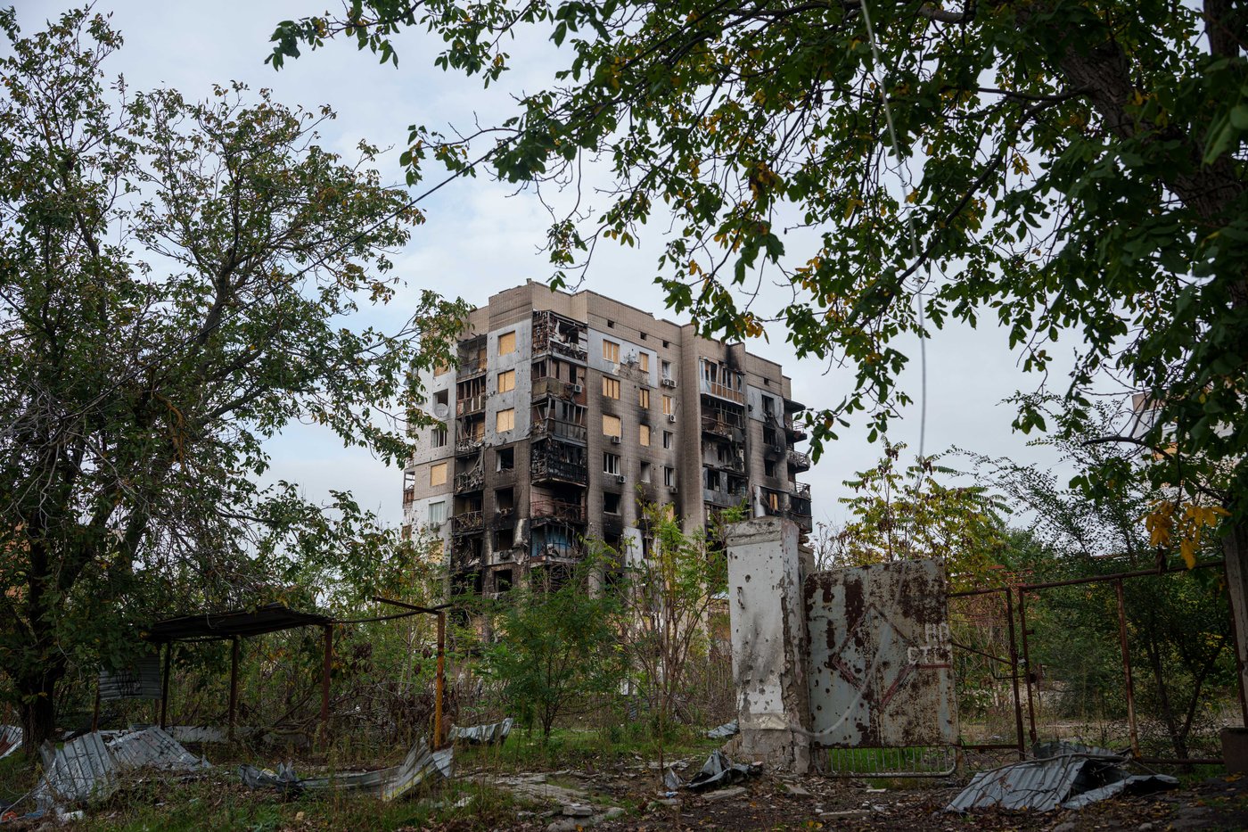 Aid mission set to enter Oleshky as a localized Russia-Ukraine truce holds for a third day | iNFOnews.ca