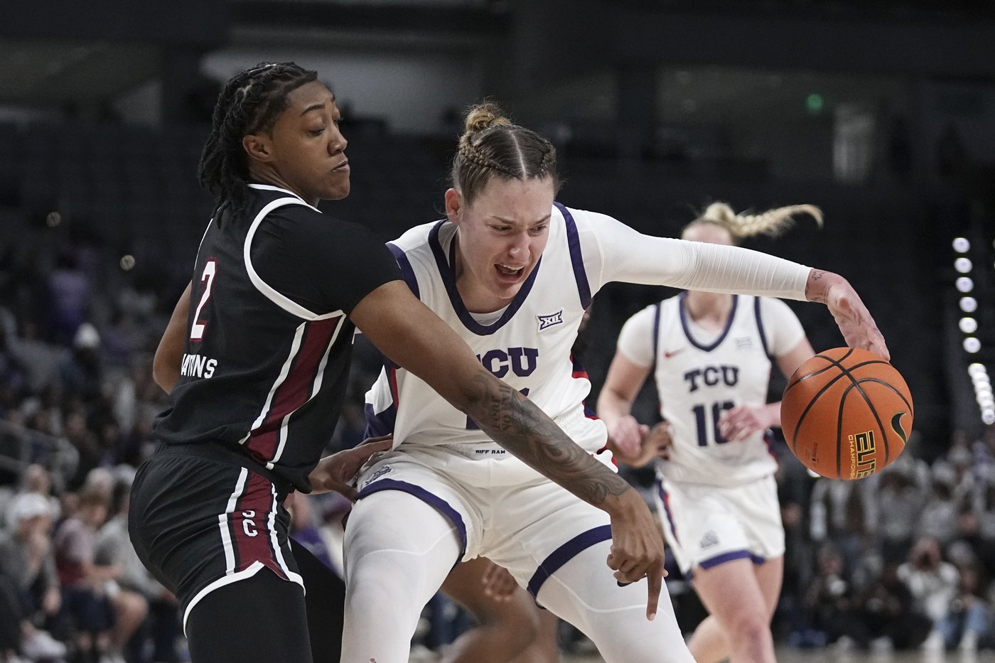 Ashlyn Watkins dunks again and No. 3 South Carolina women overwhelm No. 9 TCU 85-52 | iNFOnews.ca