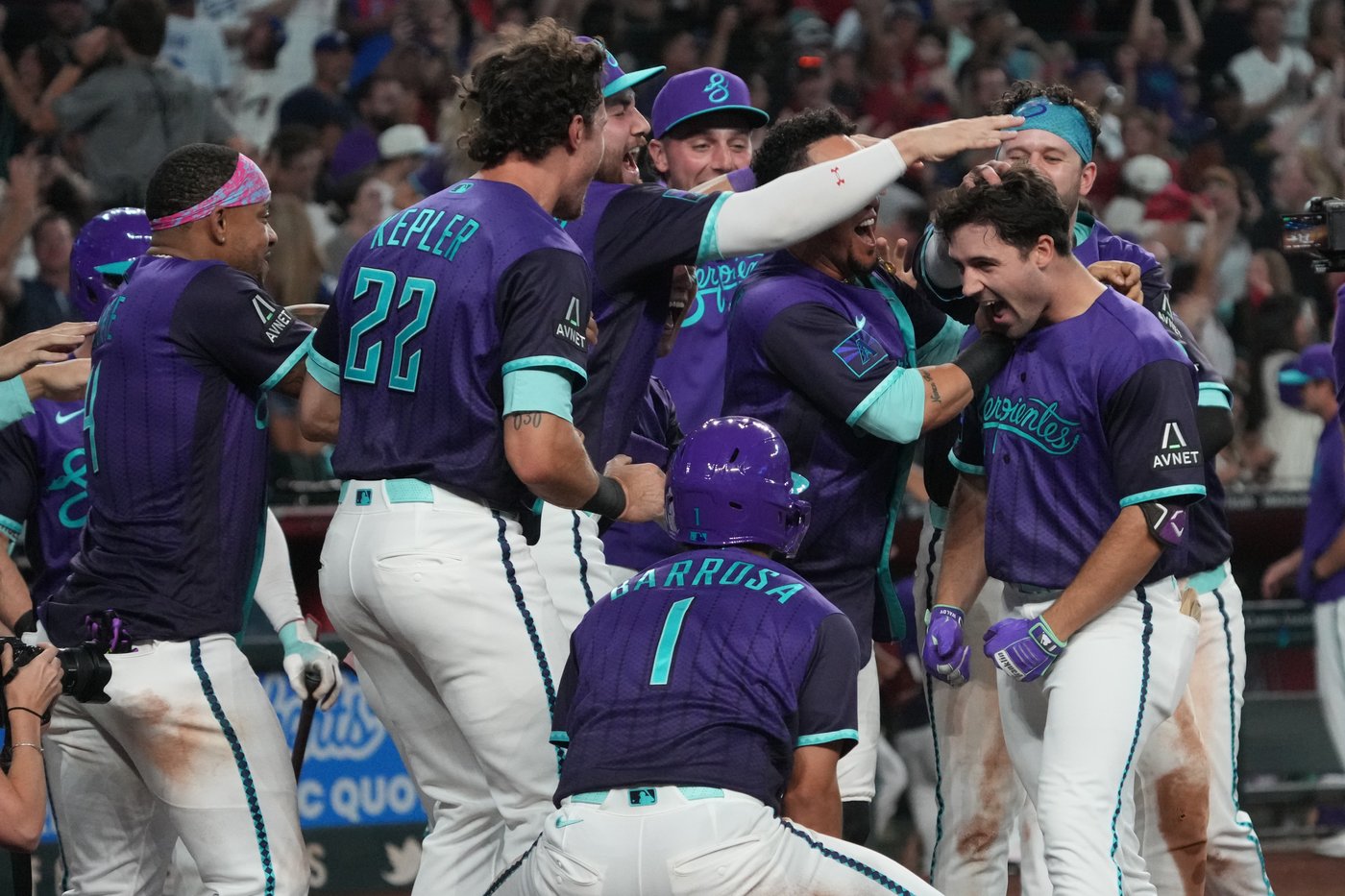 Waldschmidt walks off LA with 2-run HR as D-backs hand Dodgers 7th straight loss | iNFOnews.ca