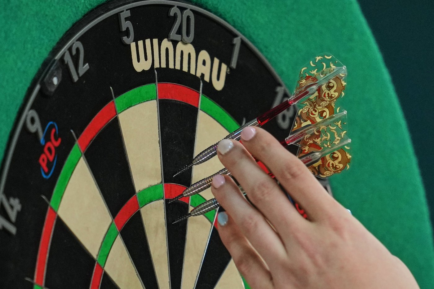 Transgender darts pro says she 'just got retired' by governing body's policy change | iNFOnews.ca Transgender darts pro says she 'just got retired' by governing body's policy change | iNFOnews.ca