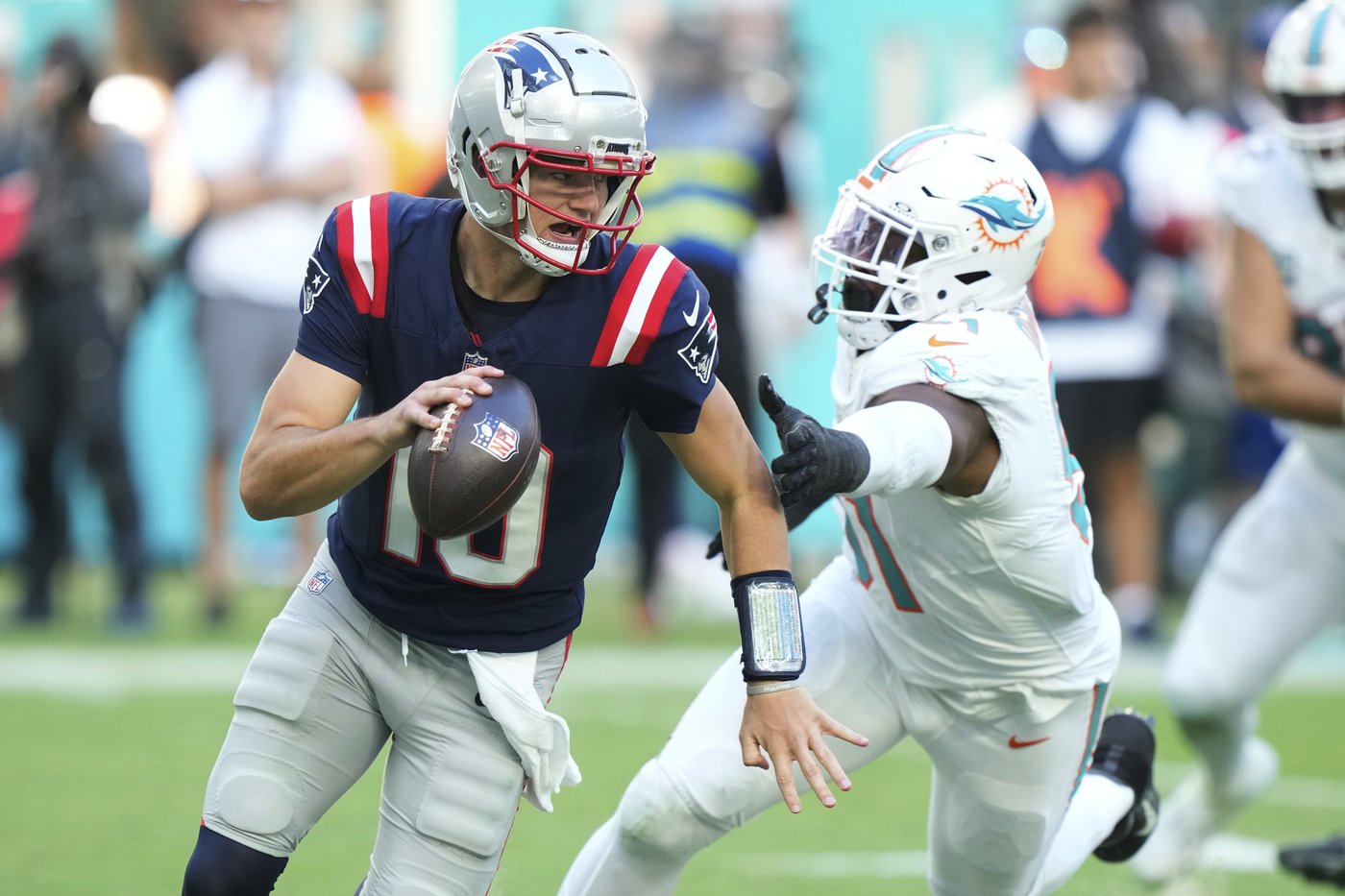 Young QBs Anthony Richardson, Drake Maye bring new look to Colts-Pats rivalry | iNFOnews.ca