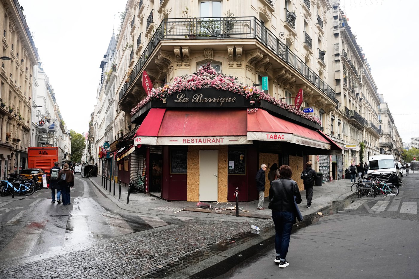 French authorities ban some student protests after weekend looting and clashes | iNFOnews.ca