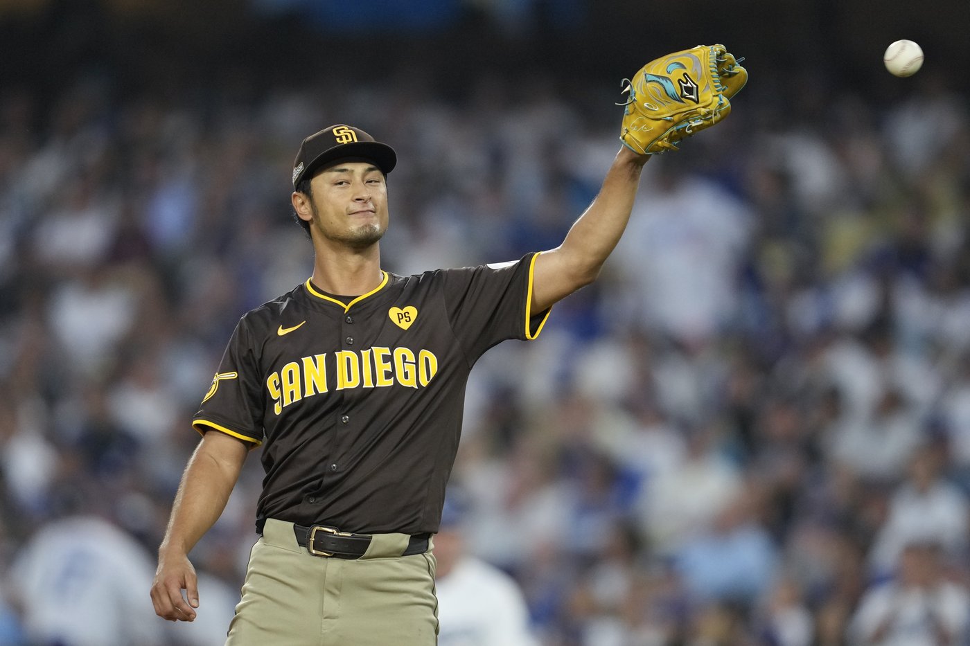 Yamamoto outduels Darvish in historic matchup as Dodgers beat Padres 2-0 to reach NLCS | iNFOnews.ca Yamamoto outduels Darvish in historic matchup as Dodgers beat Padres 2-0 to reach NLCS | iNFOnews.ca