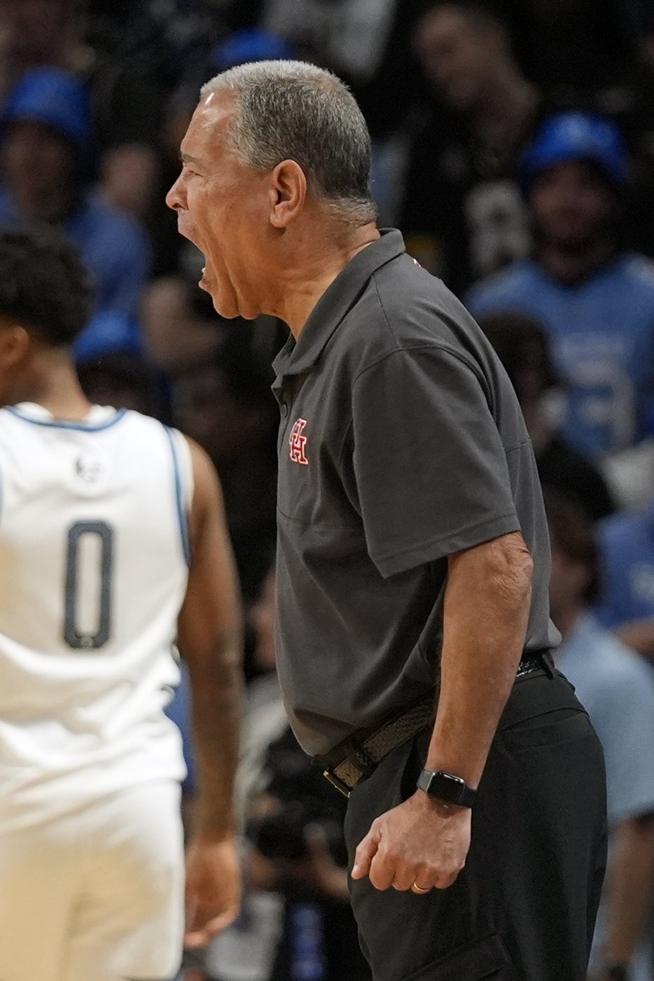 J'Wan Roberts lifts No. 10 Houston to last-second win over UCF | iNFOnews.ca J'Wan Roberts lifts No. 10 Houston to last-second win over UCF | iNFOnews.ca