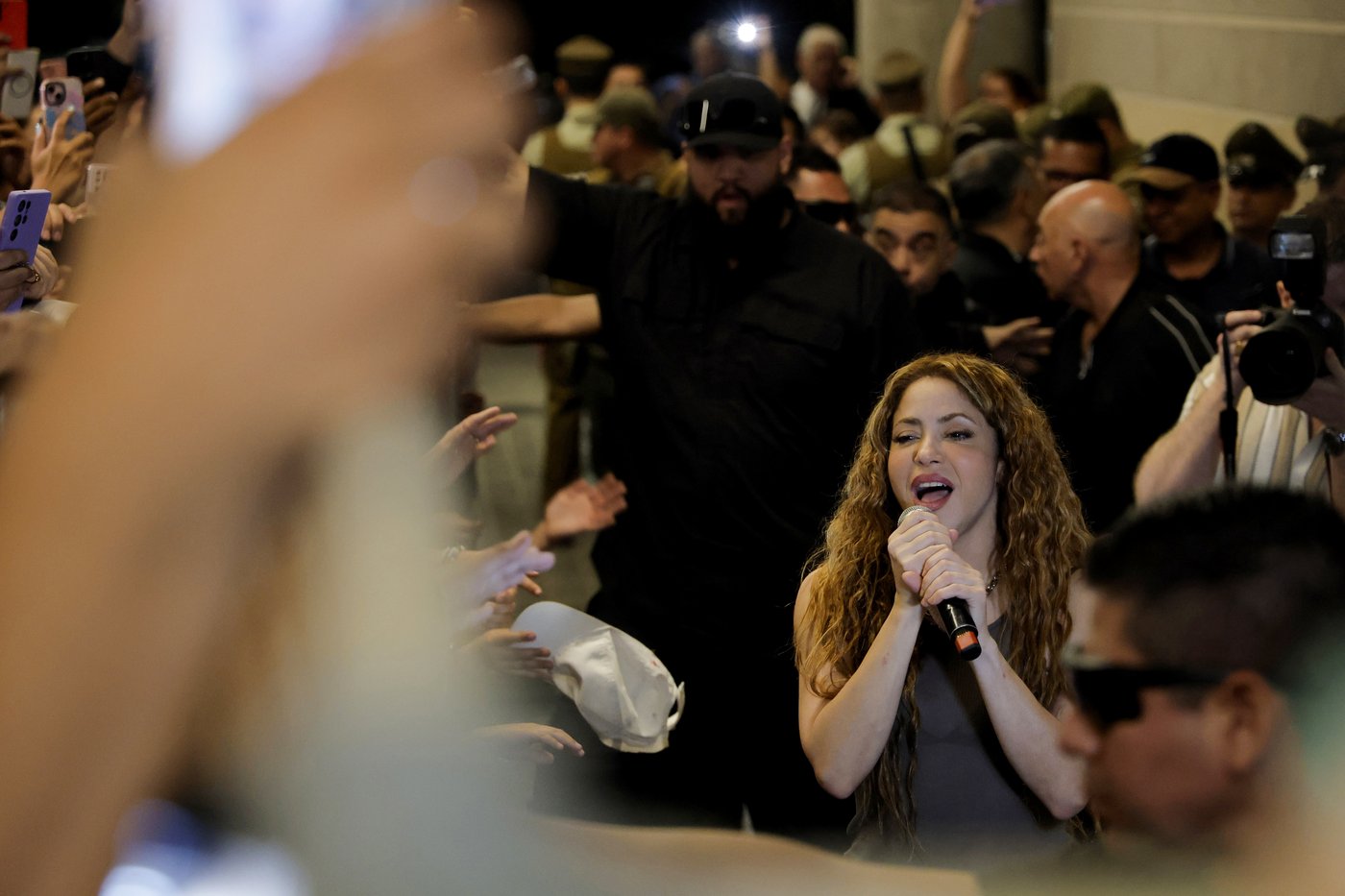PHOTO COLLECTION: Shakira on Tour | iNFOnews.ca