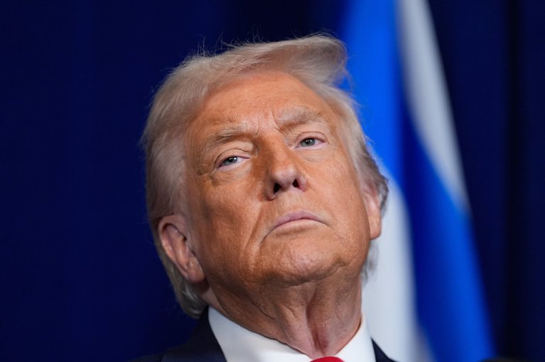 CIA behind strike at Venezuelan dock that Trump claims was used by drug smugglers, AP sources say | iNFOnews.ca